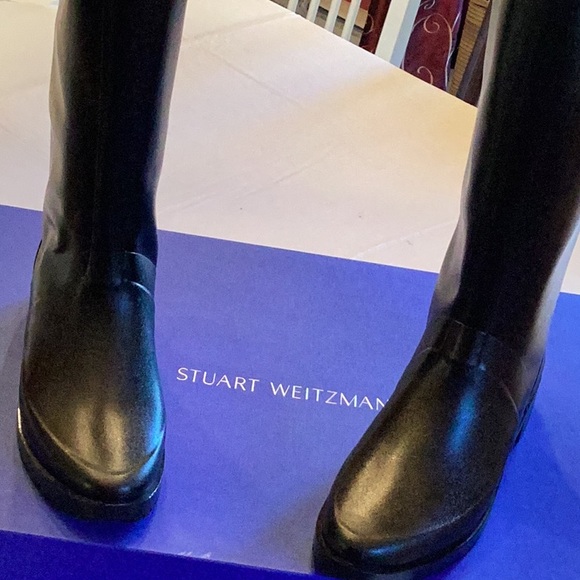 NWT beautiful Stuart Weitzman black rain boots - Picture 3 of 11